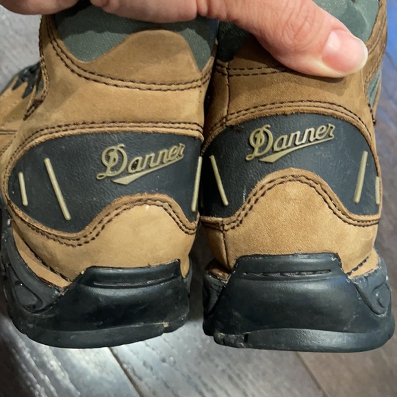 Danner hiking boots - Picture 4 of 13